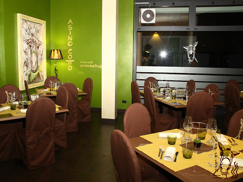 La sala — Asino Cotto